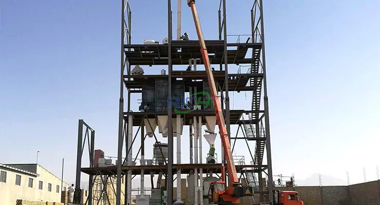 Линия по производству плавающего корма для рыбы во Вьетнаме