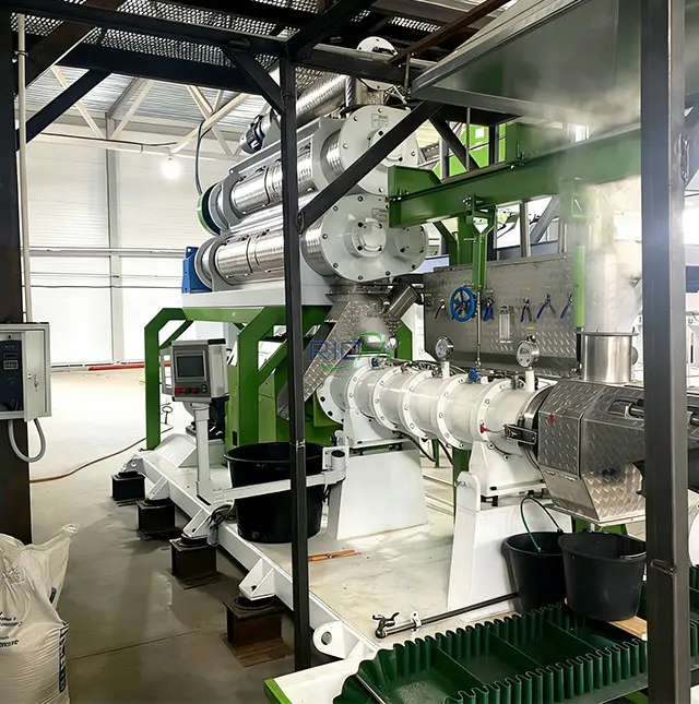 2 тонны Линия по производству плавающих кормов для рыб в Украине