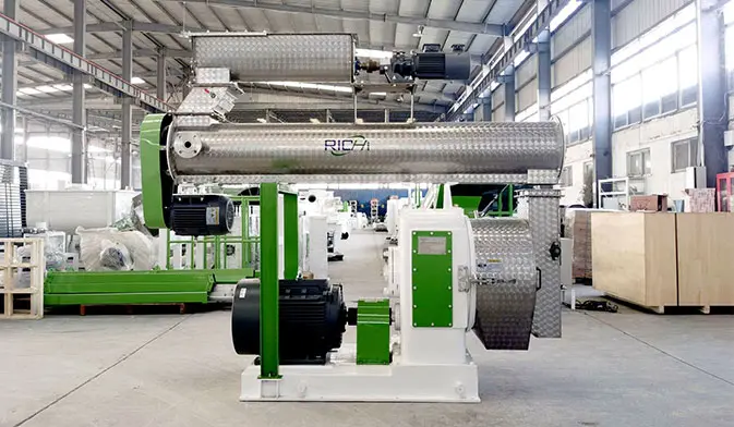 5 тонн Гранулятор комбикормов в Украине