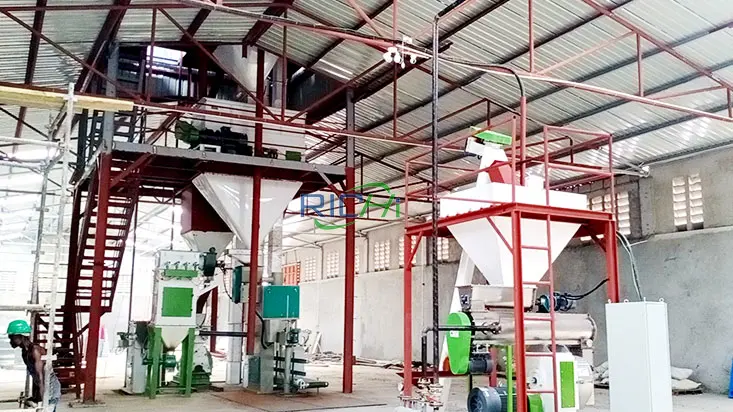 Линия по производству корма для кур